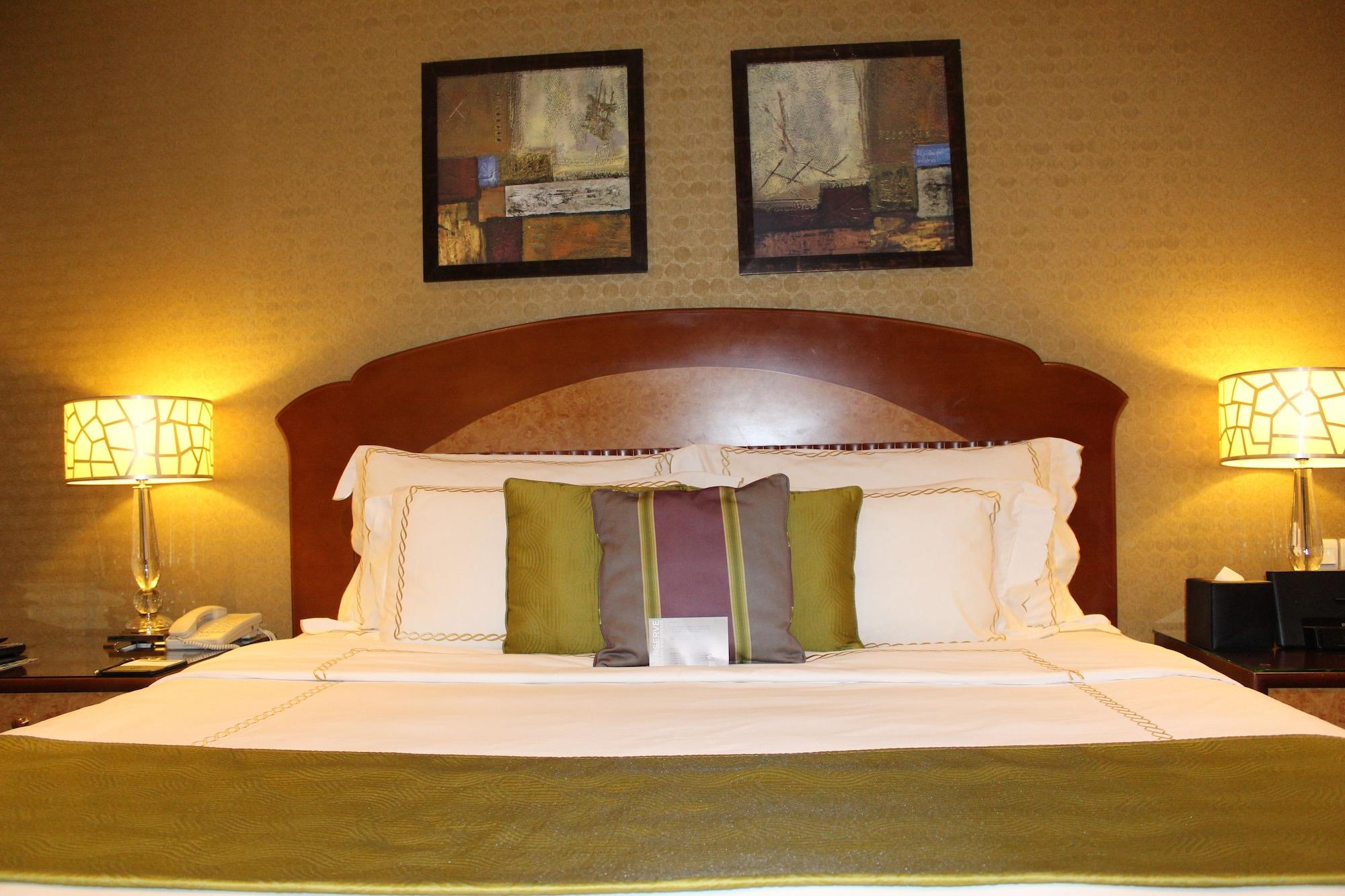Grand Regency Doha, Trademark Collection By Wyndham Exterior photo A bedroom at the hotel